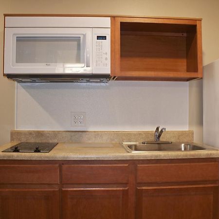 Woodspring Suites Williston Quarto foto