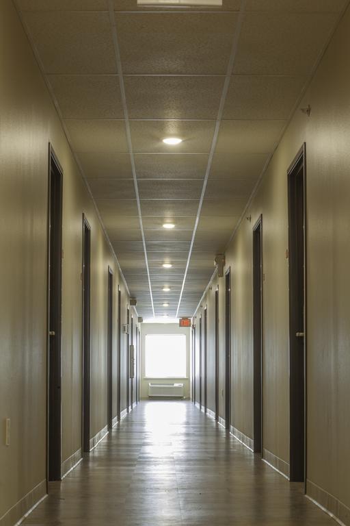 Woodspring Suites Williston Exterior foto
