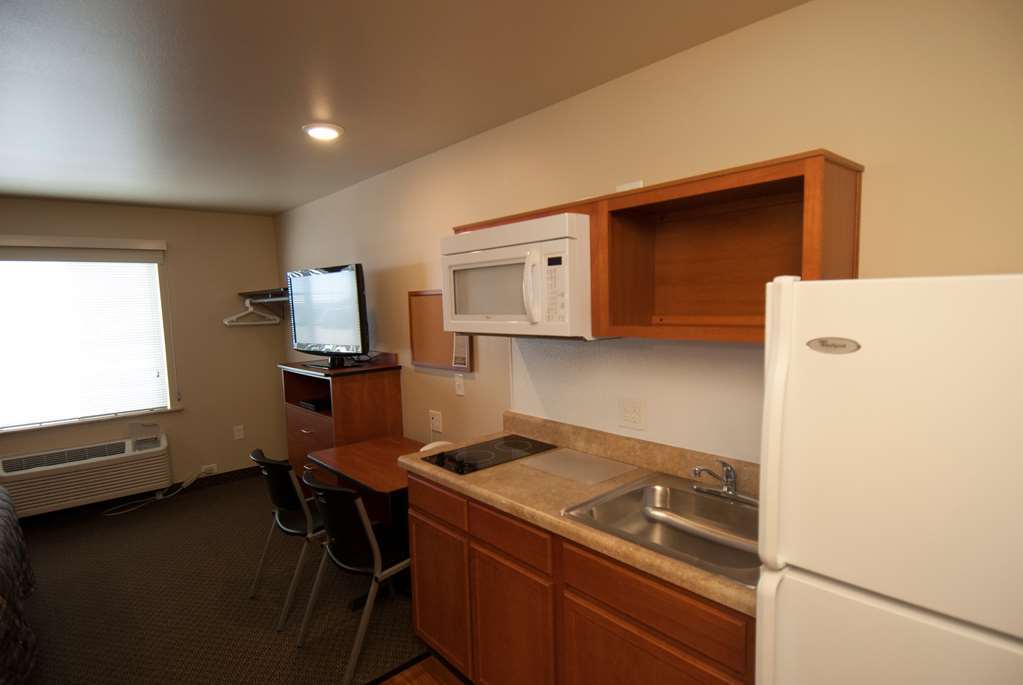 Woodspring Suites Williston Quarto foto