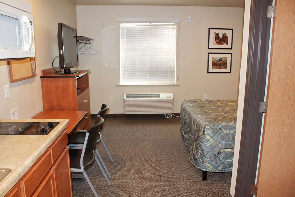 Woodspring Suites Williston Quarto foto
