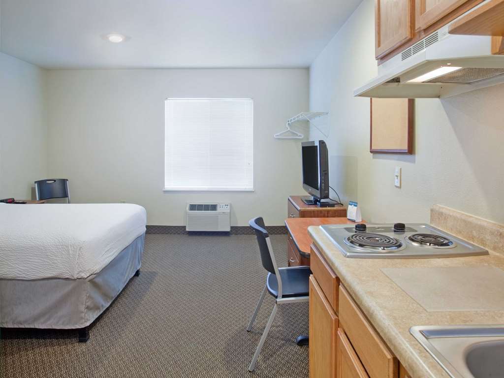Woodspring Suites Williston Quarto foto